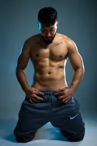 Enzo_001 A STRONG AND HOT MAN.. Poză