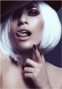 StunnigArt kullanıcısının me in sexy wigs albümü -  5 fotoğraf