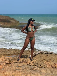 MY VACATION AT THE SEA 🌊 de rebeca_cortez_  8 photos