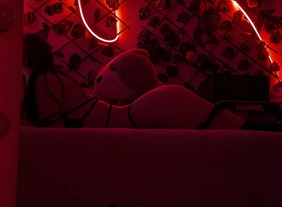 DahliaVex_ ❤️💙 Pic 3