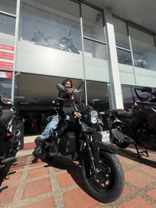 ura_laurapanda Motocicleta 🏍️🏍️🏍️ slika 5