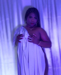 LoveQueen2のseduction 🌙の 3枚の写真