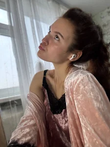 DelindaToste me Pic 2