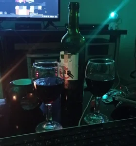 Scarlett__Cooper__ Cheers, for my existence 사진