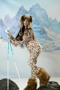 TiffanyYounge Cheerful зображення