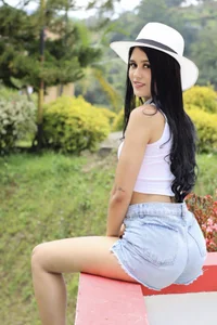 keyla__rossNatural, wild, and yours.图片 4