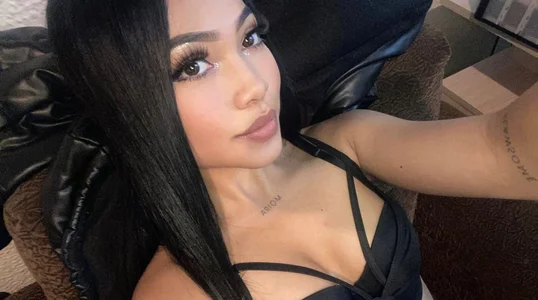 charlotte_es Public 사진