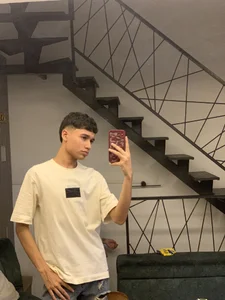 HORNY_PRETTYのJavi🍓の 5枚の写真