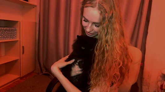 LunaCrave Me and my sweet cat Gambar 2