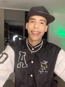 Damianwhite Public รูป  5