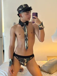 Mike_thomsonn a gay soldier? mmmm 🔥😈 사진 5