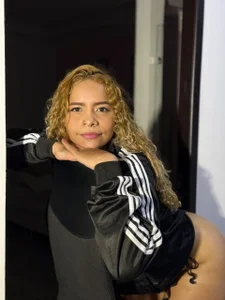 RosyRoos VERY HOT Pic 5