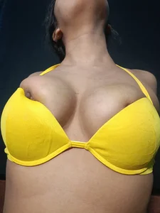 callmeshreya Public Pic 4