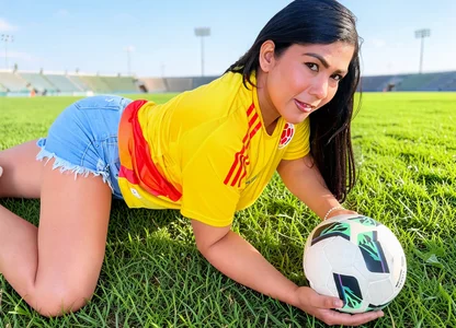 🌎 Football, Fun & Good Vibes ⚽ od IsadoraVex  3 snímek