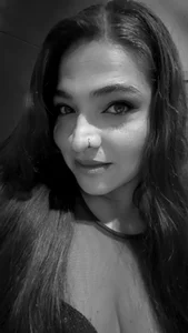 GabyGrey_ I love being a curvy model😈 Immagine  4