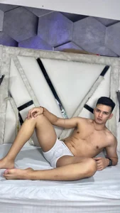 GoldenBoyM White sexy Hình 3
