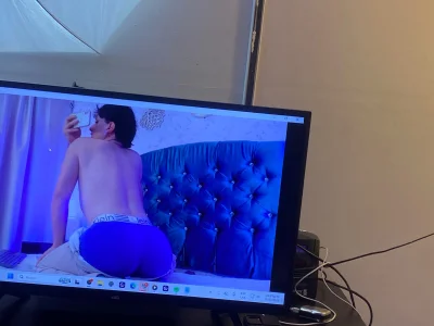 Public od IsabellaDollx  4 snímek