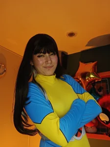 _zephyr_: Your Wolverine Girl 🐺 ( 3 фото)