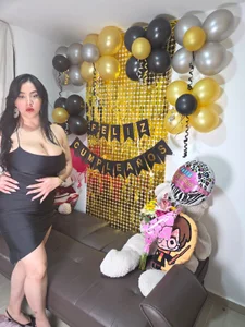 rosebigboobs 🎁🎈Today is my birthday, celebrate it with me🎁🎈 Bilde 4