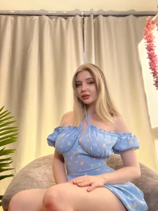 oliviabr0wn0 Your favorite dresses Pic 2