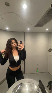 AntonellaSkyyPublic Bild 3