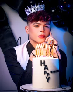 CAKE 🎂 de PRINCE_STEV  Imagens