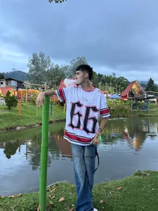 NikoStone_ a travel in medellin зображення 4