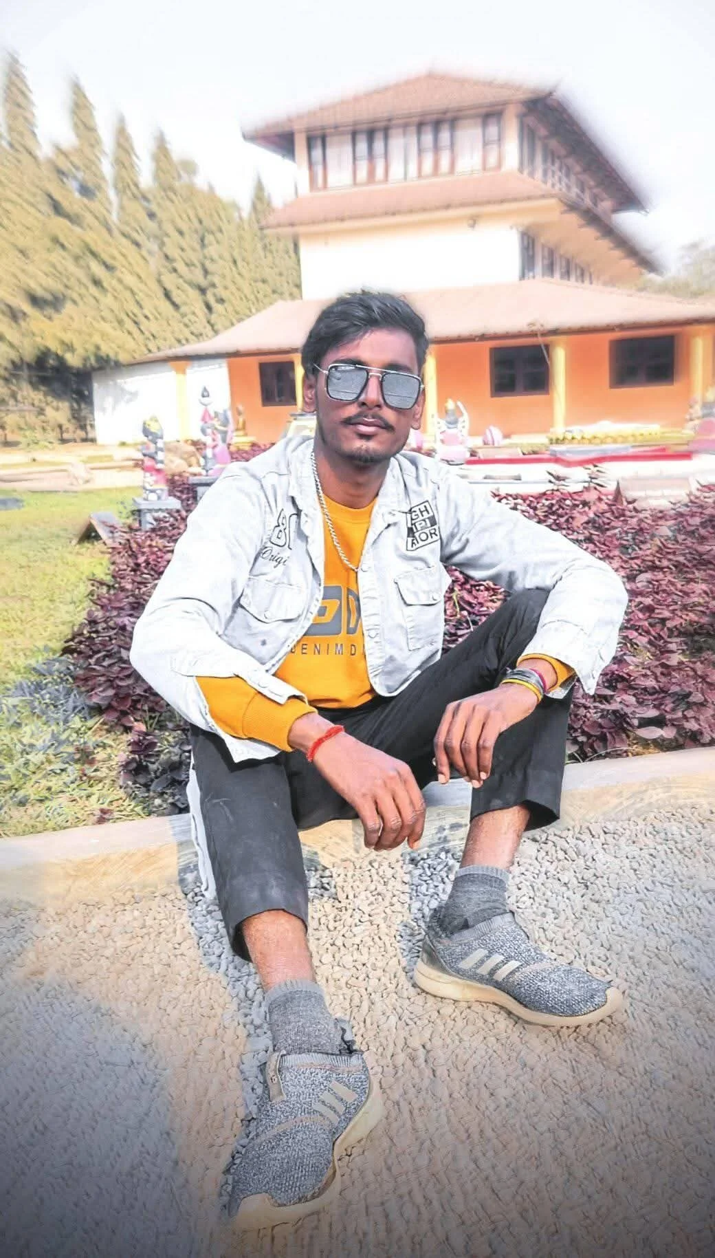 Ambrosemunna Public Foto