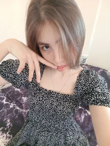 LynetteDanley In which photo did it become comfortable? Pic 8