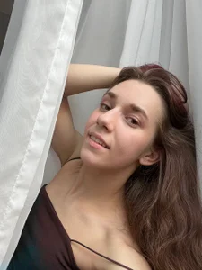 PetraHambelton Neon Seduction 🌟 Pic 2