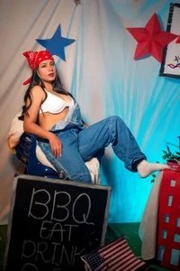 Lia_14_ Happy 4th of July! 🤍 Pic 4