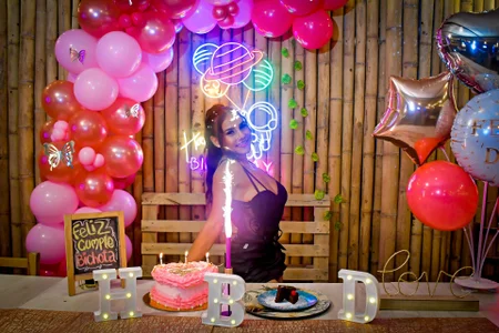 MartinaWestt MY BIRTHDAY 🎉🥳 Pic 5