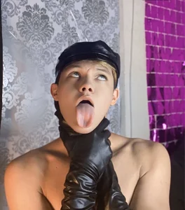 izan_20 😈🤪 圖片 2