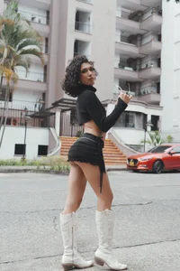 allicemackenzie On the street Pic 9