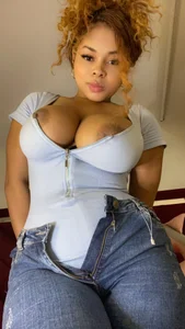 Samanntha_Rose I'm online now guys😈🫣 Immagine  5