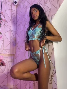 BriannaRoses: sweet cinnamon skin ( фото)