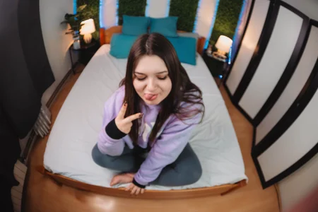 Alice_Walters Public Kuva 9