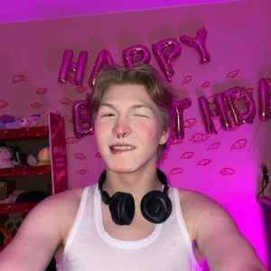 MY BIRTHDAY de TheMikeSever Foto 2