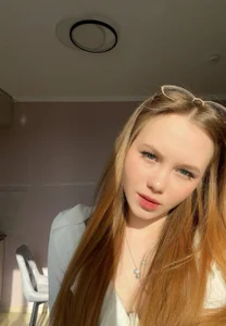 FloraLarsson Public Hình 4