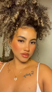 Kendra_curly Me Pic 3