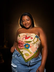 Una mirada, una sonrisa y muy interesada de que conozcas mi lado más seductor de AnastasiaRomanovv  Imagens
