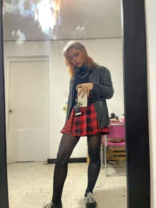 MilkWhore1のPublicの 5枚の写真