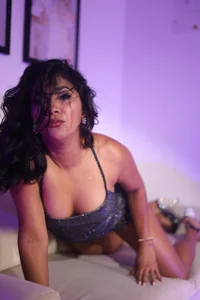 Darla_Jackson Public Hình 3