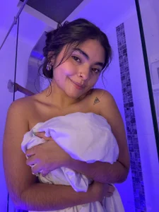 GiselOrtiz What if you drop my towel off and we take a shower together? Pic 3