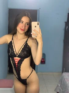 Adhara_KittenのOr do u rather black one?の 2枚の写真