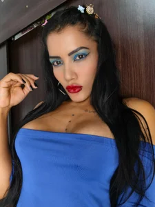 juliane_sweer1 💙💙 Pic 9