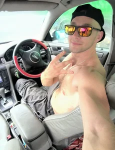 RomanPolend Public Poză 5