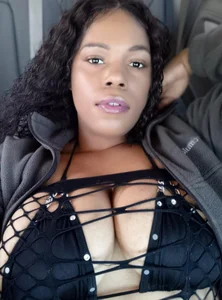 pinkrackz Sexy Pictures Out & About รูป  2