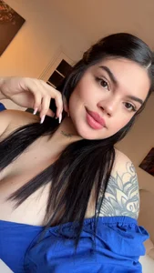 MarianDiRose Public 사진