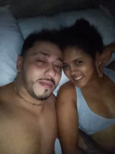 MaryAndZeth Public Foto